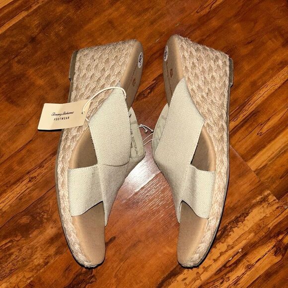 Tommy Bahama Suzette wedge sandal - Picture 2 of 4